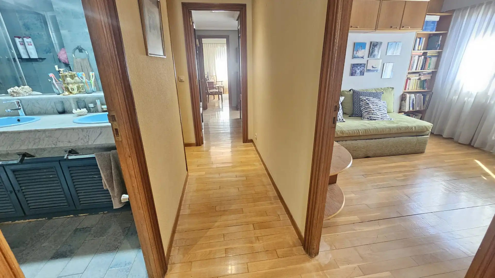 Wohnung zum Verkauf in Madrid mit Klimaanlage, Heizung und Privatgarten