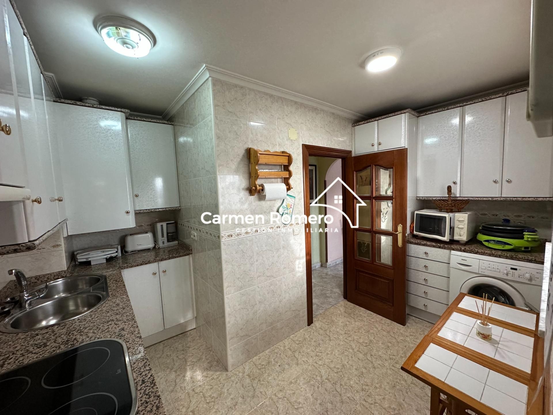 Kitchen of Flat for sale in Salamanca Capital  with Heating and Balcony
