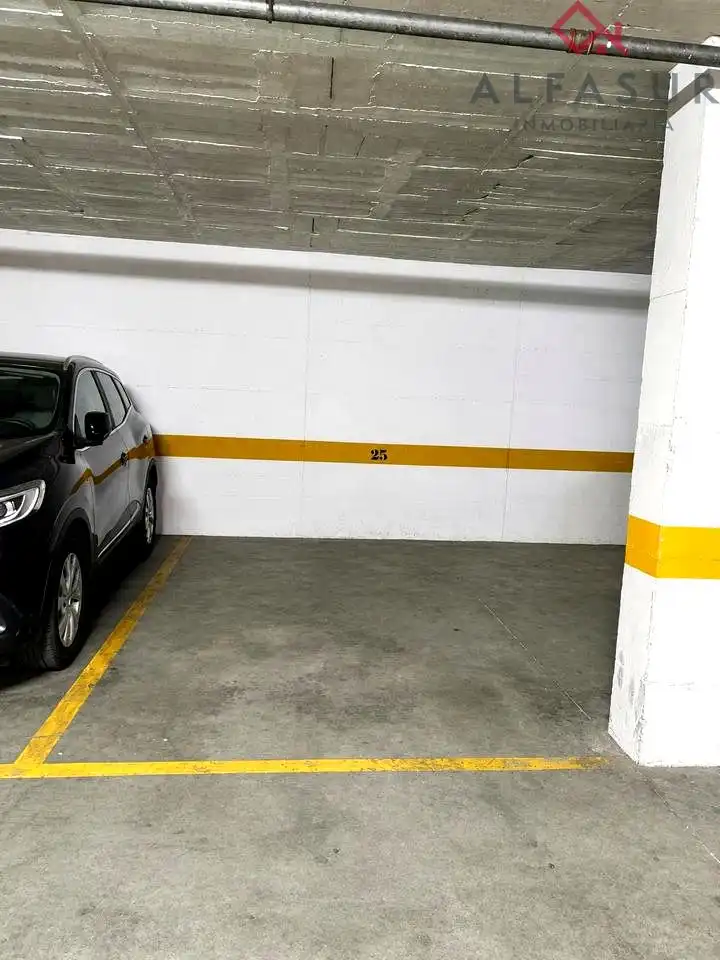 Parkplatz von Wohnung zur Miete in Málaga mit Terrasse und Möbliert