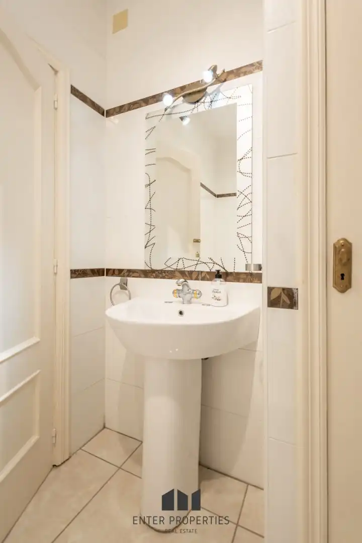Baño de Piso en venta en Moraira con Aire acondicionado, Calefacción y Piscina