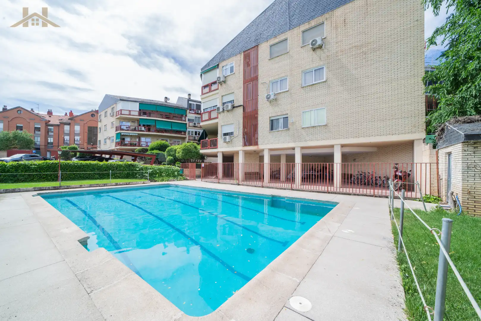 Piscina de Piso en venta en Pozuelo de Alarcón con Aire acondicionado, Calefacción y Terraza