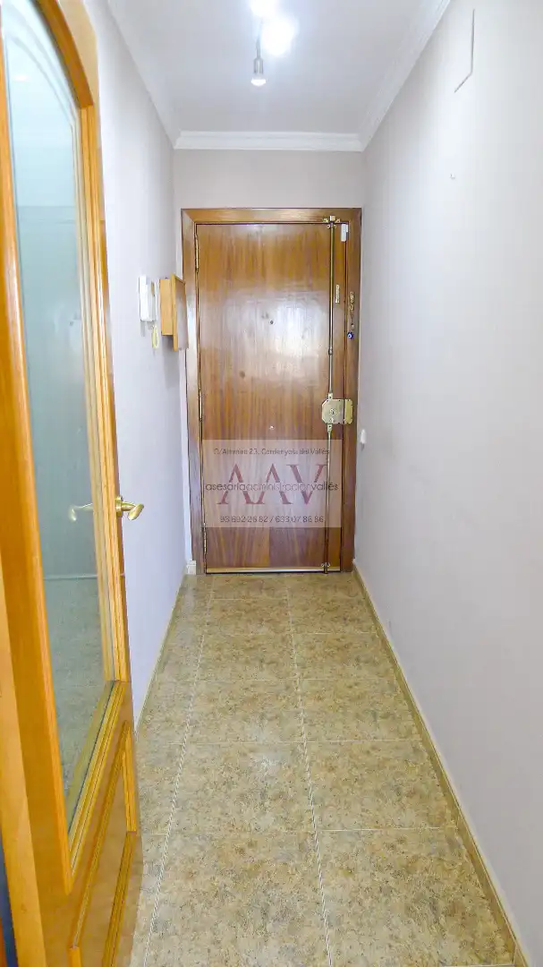 Piso en venta en Cerdanyola del Vallès con Calefacción, Horno y Balcón