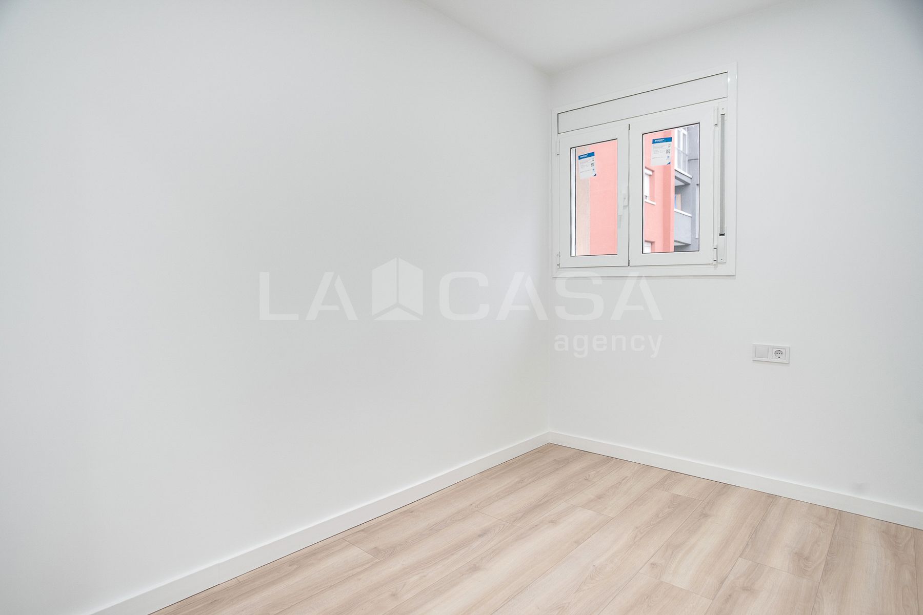 Planta baixa en venda a Besós