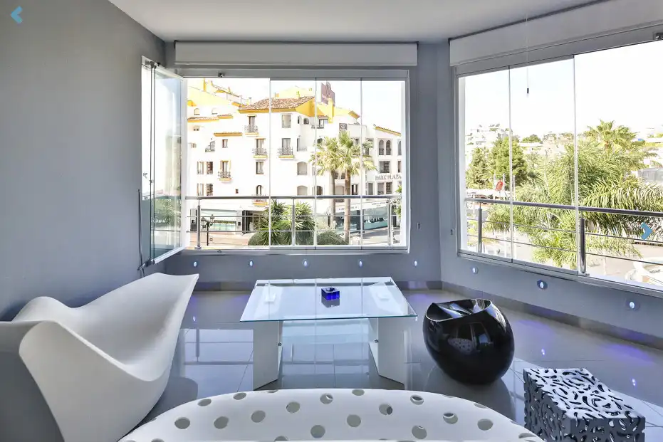 Apartament amb piscina en venda a Nueva Andalucía, imagen 2