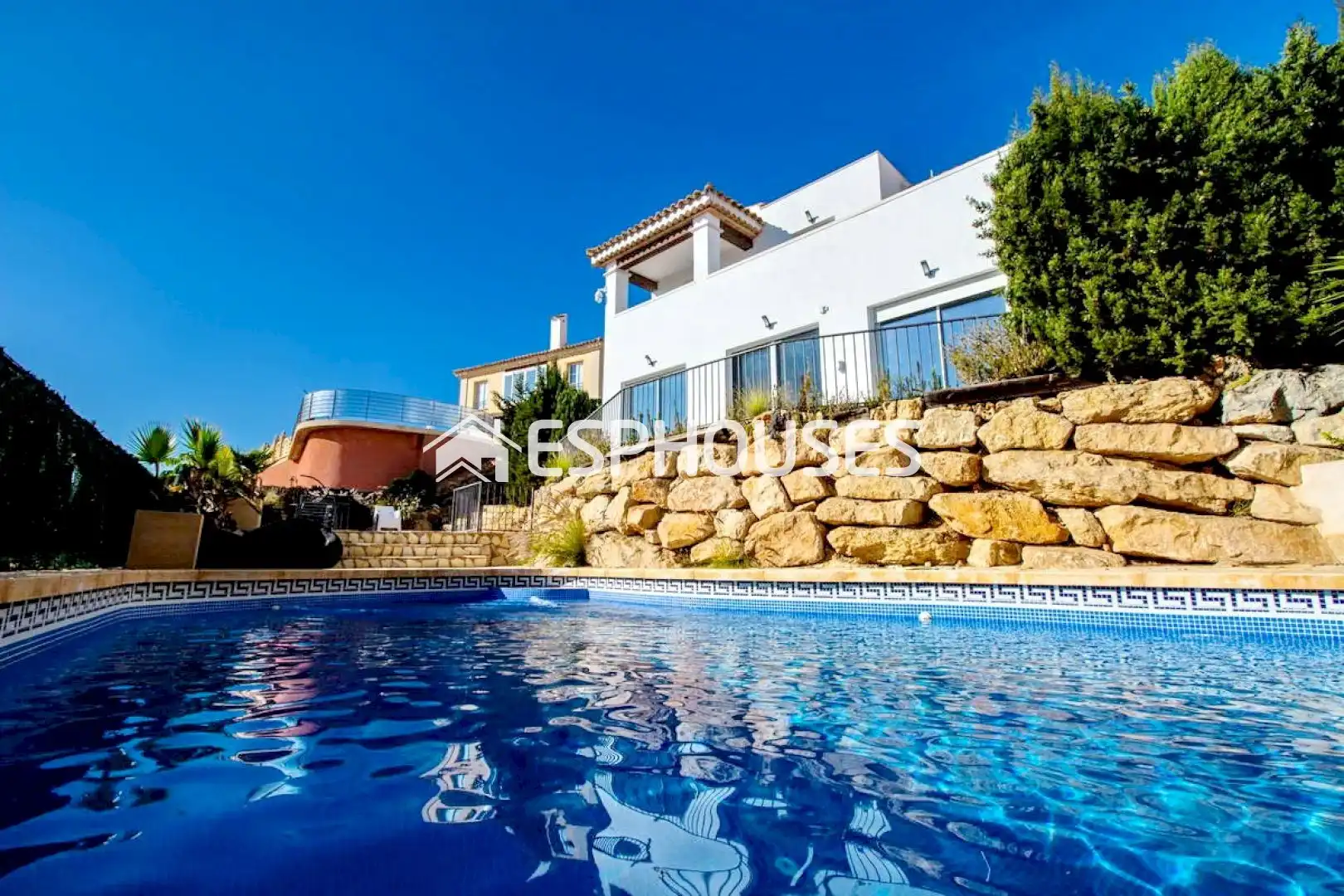 Villa avec terrasse à vendre à Golf Bahía