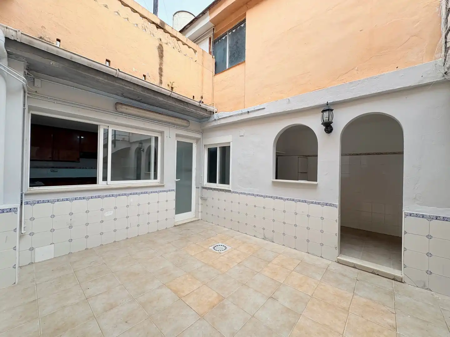 Vista exterior de Planta baja en venta en Vilamarxant con Terraza, Trastero y Balcón