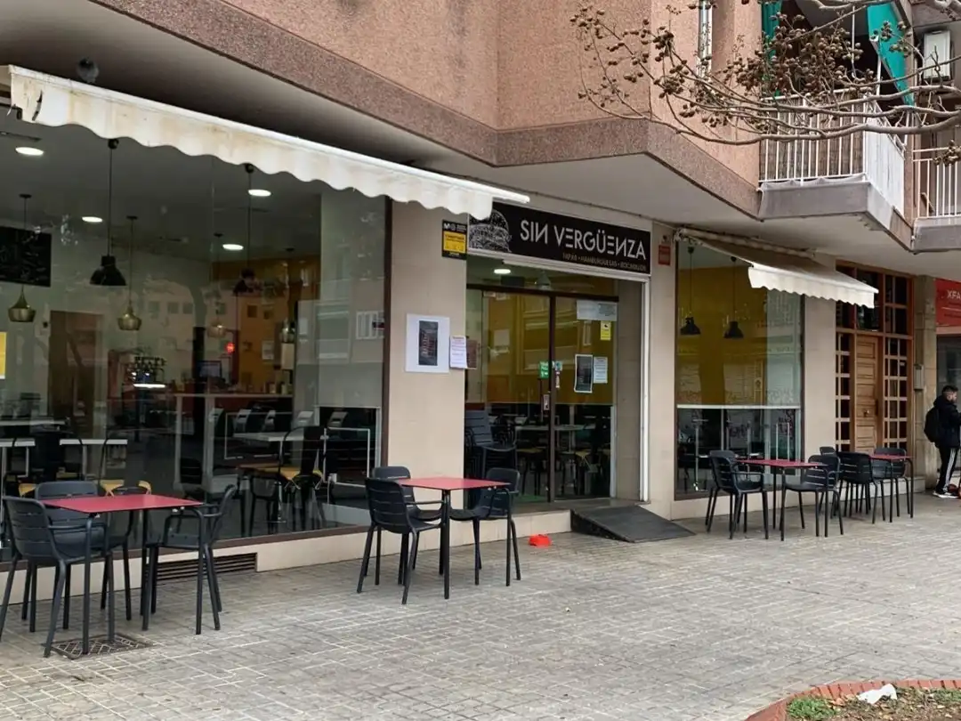 Local comercial de lloguer a Plaça de Narcís Monturiol 1, imagen 12