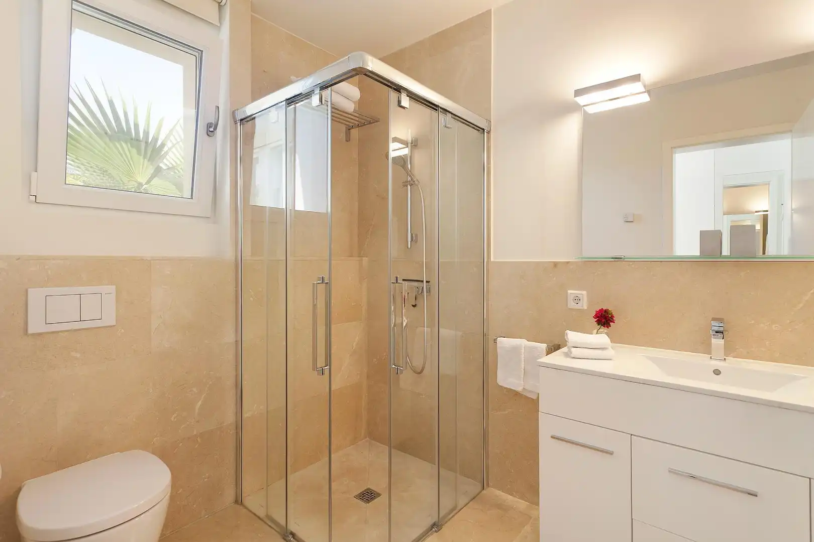 Bany de Casa o xalet en venda en  Palma de Mallorca amb Aire condicionat, Jardí privat i Terrassa