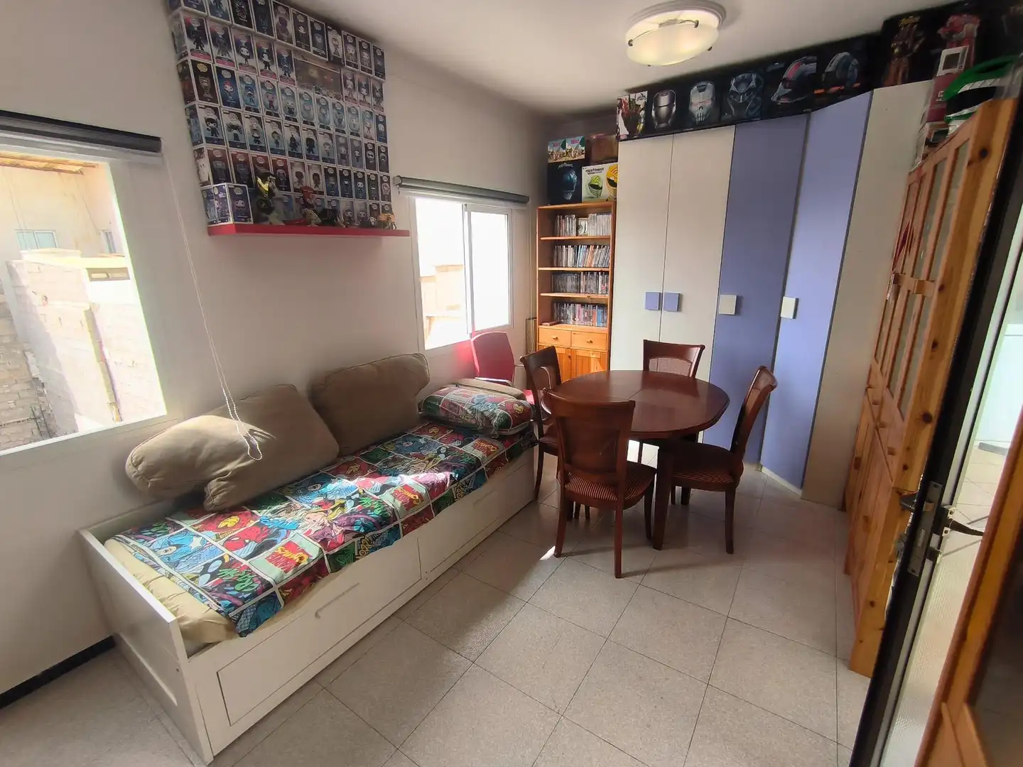 Sala d'estar de Casa adosada en venda en Las Palmas de Gran Canaria amb Terrassa i Balcó