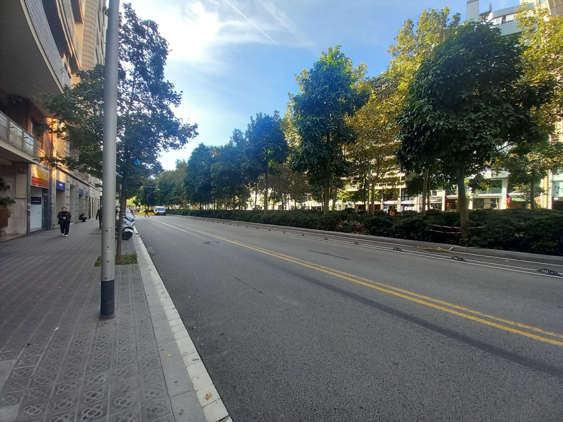 Vista exterior de Local de lloguer en  Barcelona Capital amb Terrassa