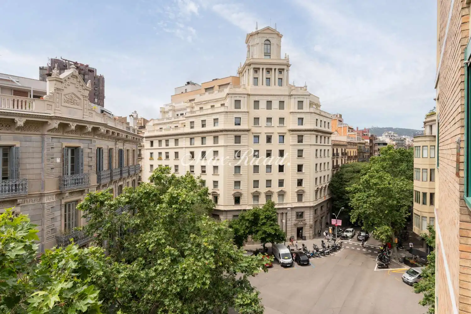 Vista exterior de Piso en venta en Barcelona con Aire acondicionado y Calefacción