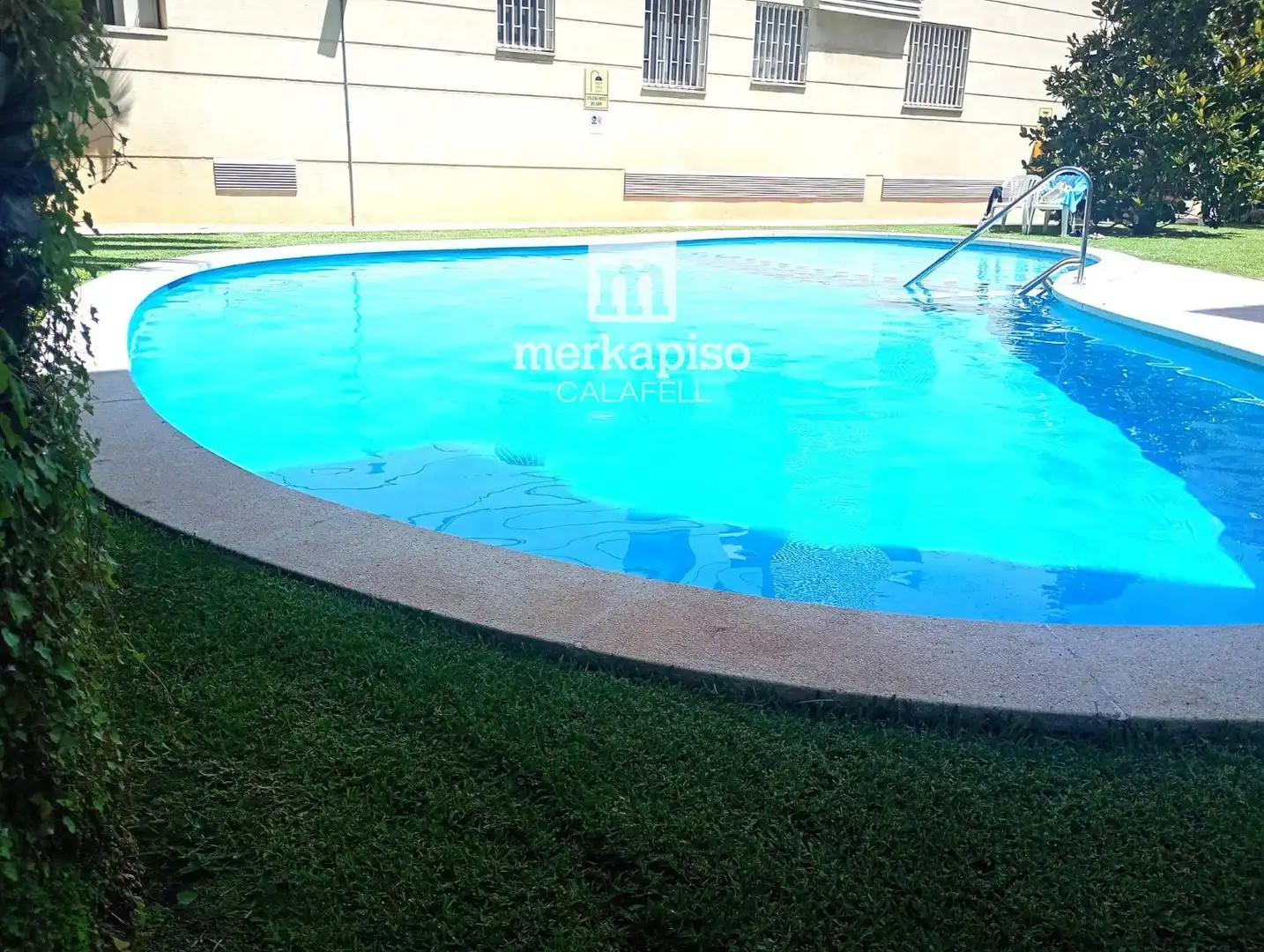 Swimming pool of Flat for sale in Calafell  with Air Conditioner, Heating and Terrace