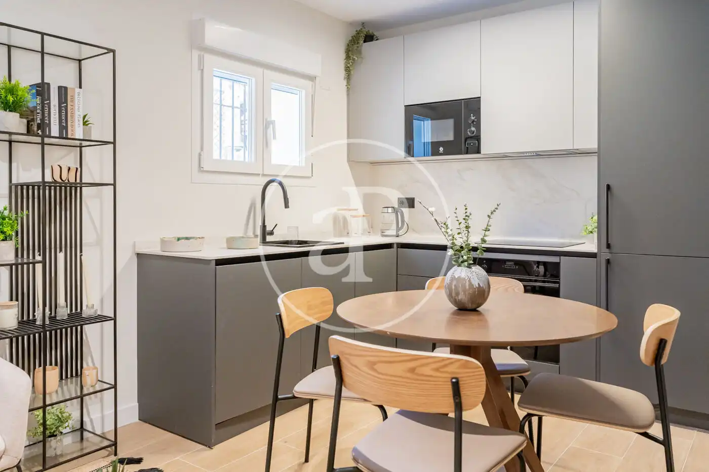 Kitchen of Flat for rent in Madrid  with Air Conditioner, Heating and Furnished