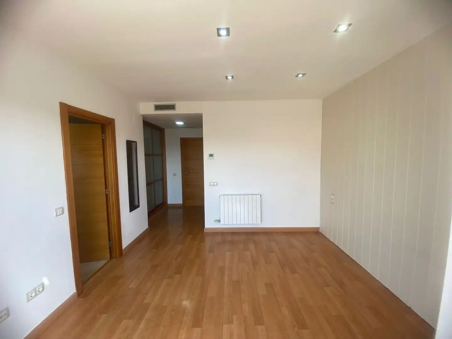 Casa adosada en venta en Santa Oliva con Calefacción, Jardín privado y Terraza