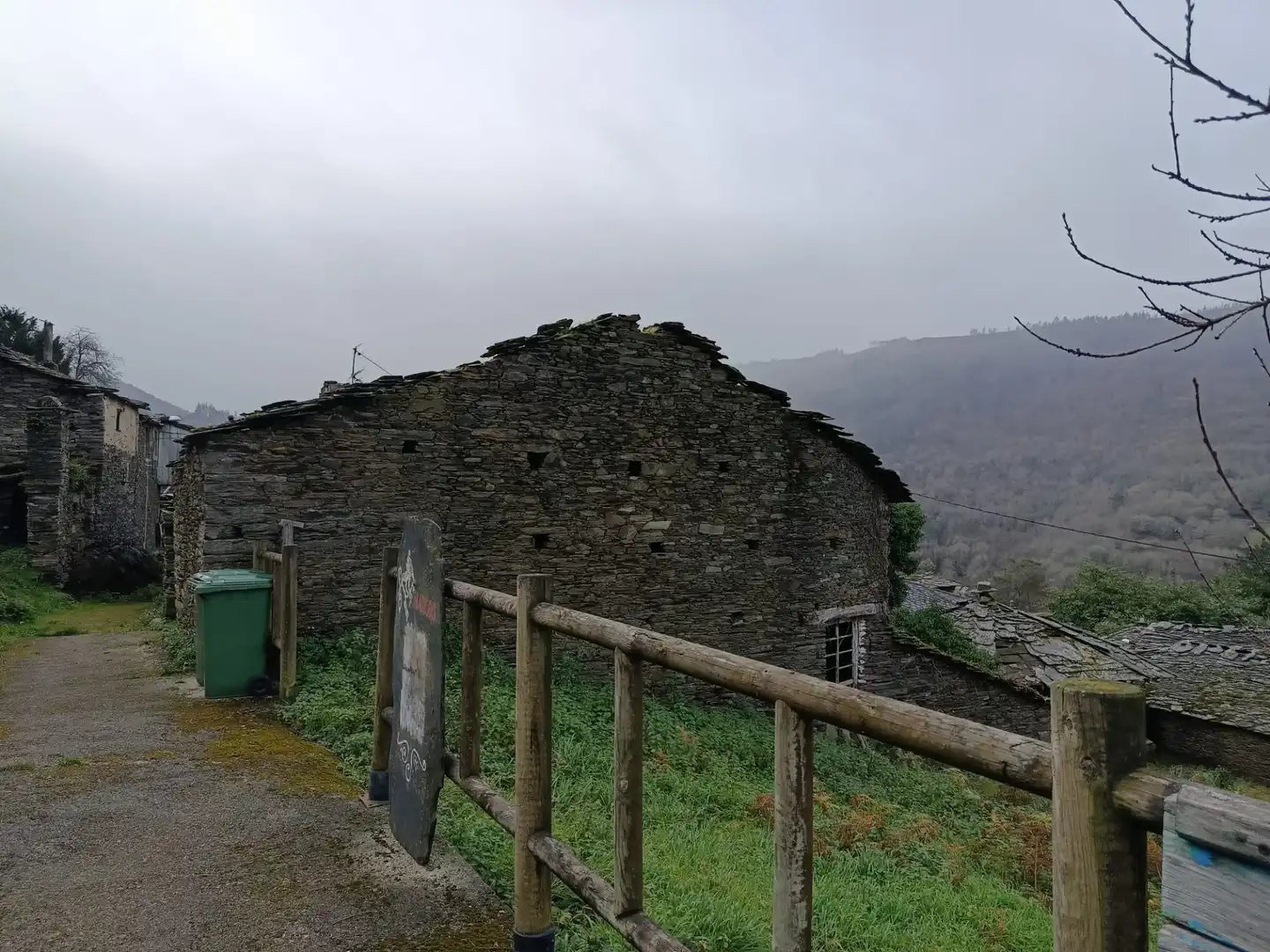 Vista exterior de Finca rústica en venda en A Pontenova   amb Jardí privat, Terrassa i Balcó