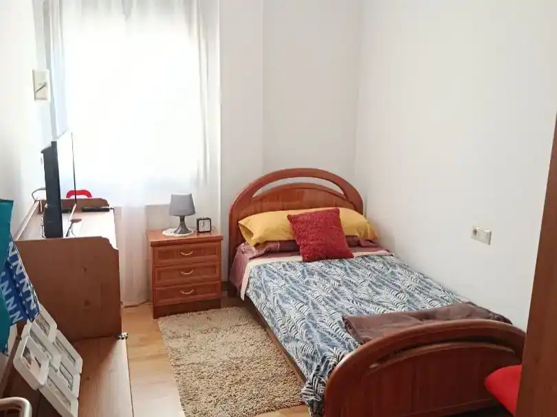 Habitación de Piso en venta en Monterroso con Parquet, Trastero y Amueblado