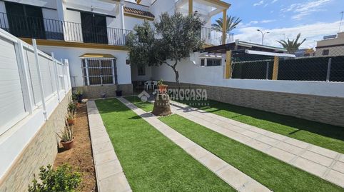 Foto 2 de Casa adosada de alquiler en Calle Seroncillo,, La Laguna, Chipiona