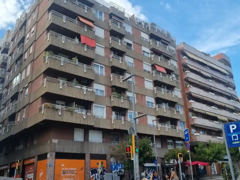 Pis en venda a Carrer de Les Camèlies, 45, La Salut