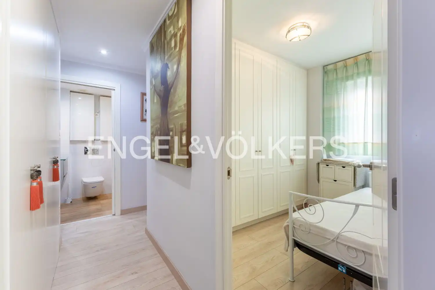 Flat for rent in Valencia  with Air Conditioner and Heating
