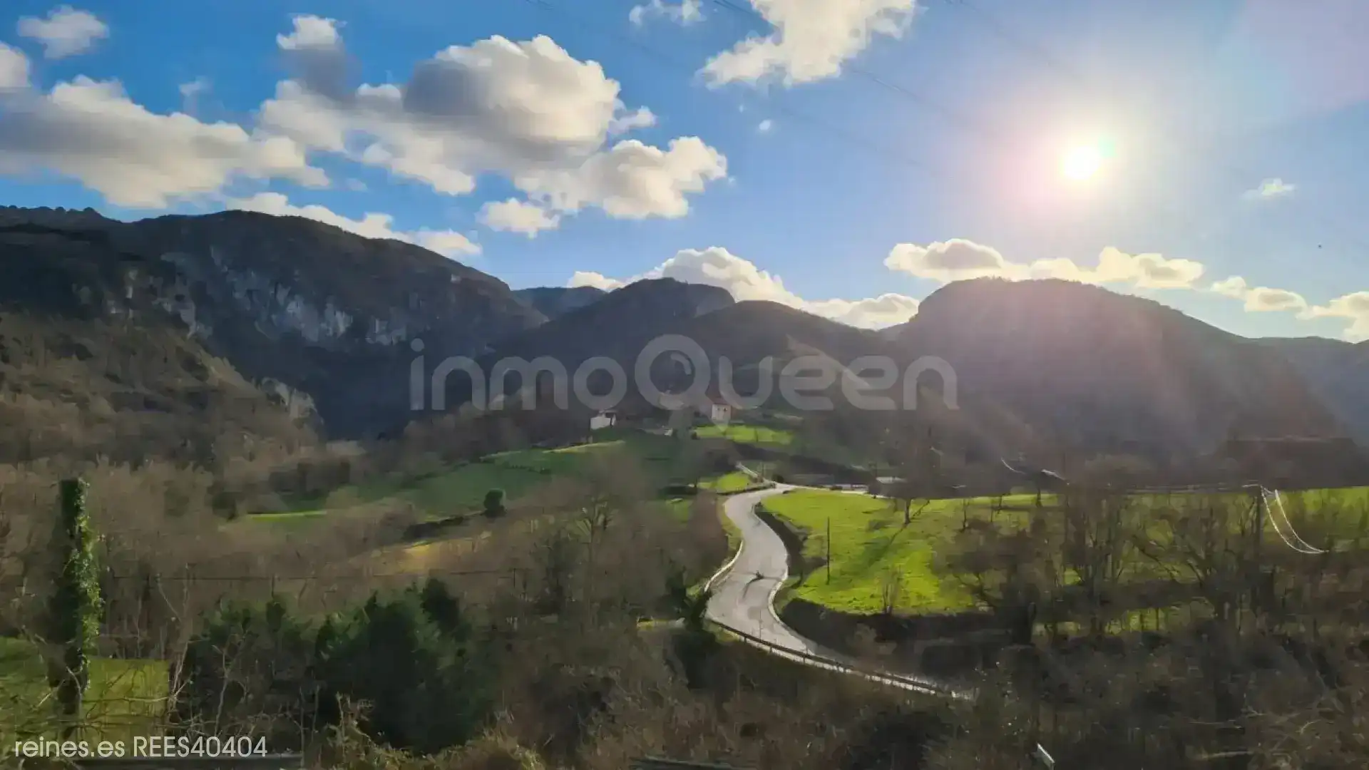 Casa o chalet en venta en Peñamellera Alta con Jardín privado, Terraza y Amueblado