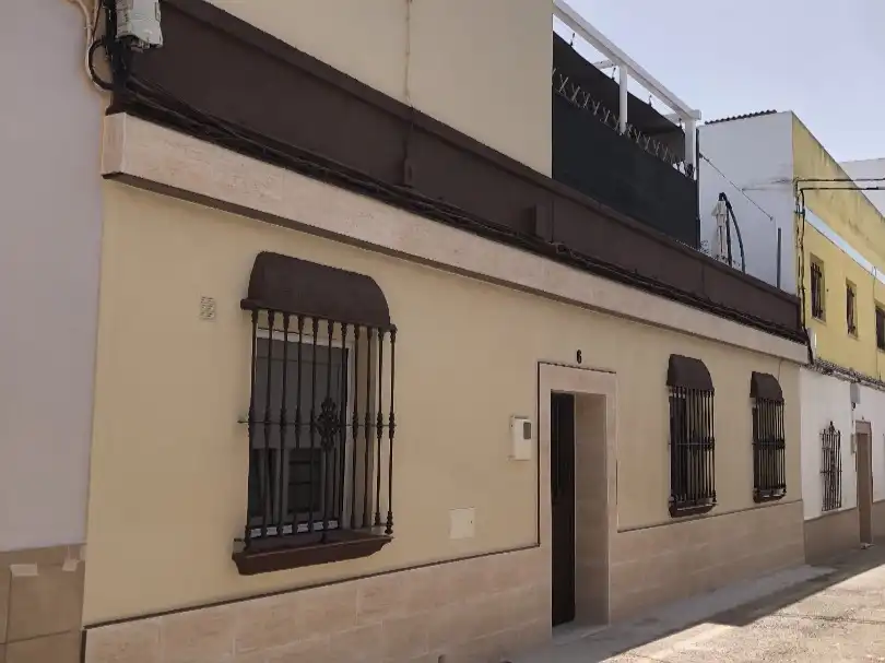 Vista exterior de Casa o xalet en venda en Núcleo urbano