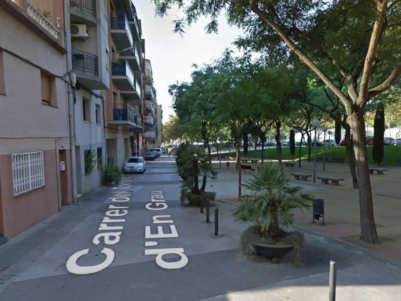 Vista exterior de Garatge en venda en Badalona