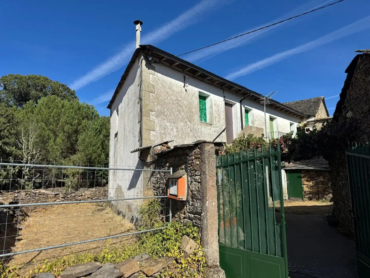 Vista exterior de Finca rústica en venta en Palacios de Sanabria con Jardín privado, Amueblado y Balcón
