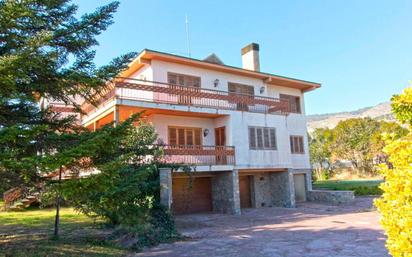 Exterior view of House or chalet for sale in Onil  with Terrace, Swimming Pool and Balcony