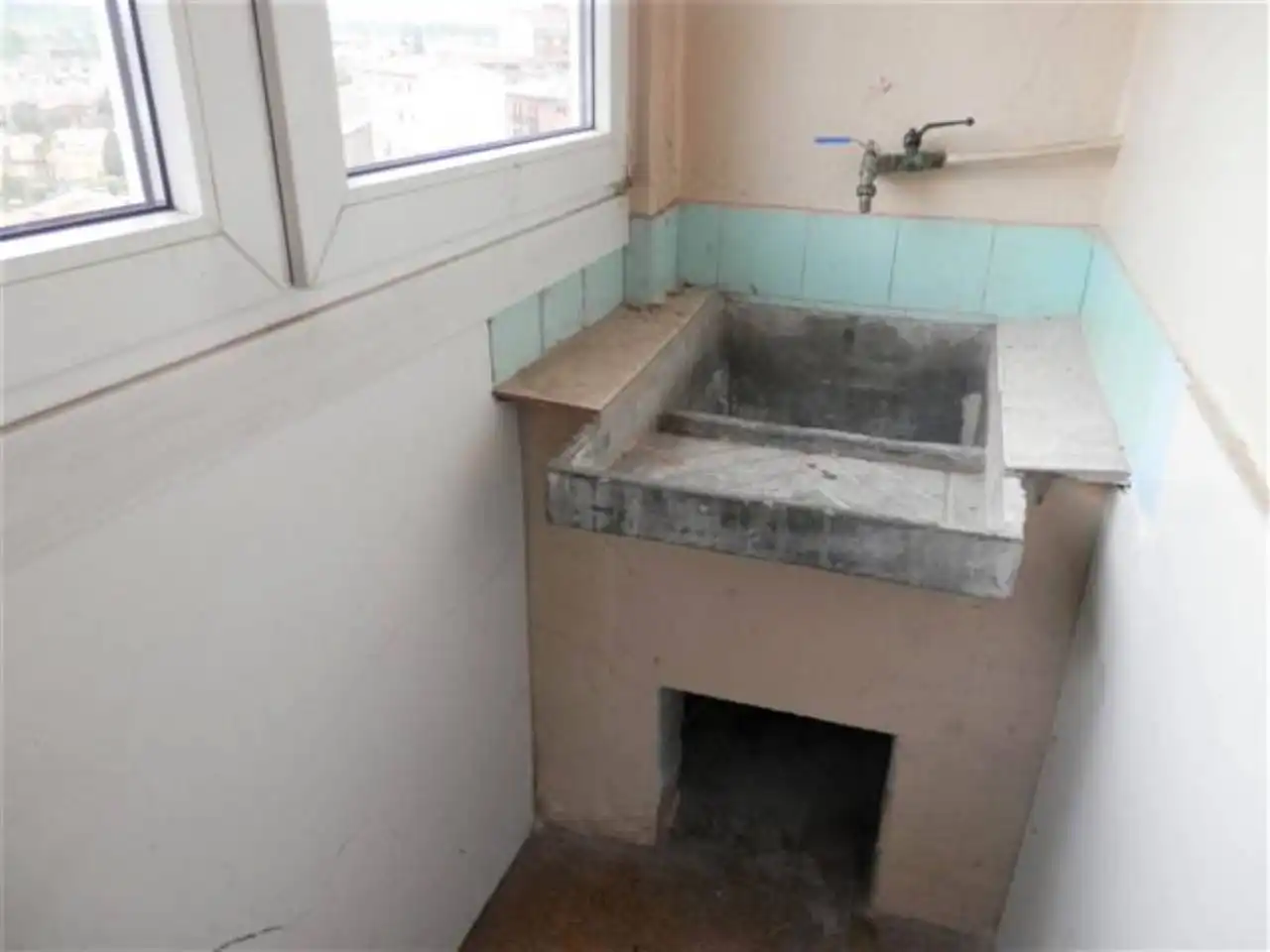 Badezimmer von Wohnung zum Verkauf in Roda de Ter mit Heizung, Balkon und Alarm