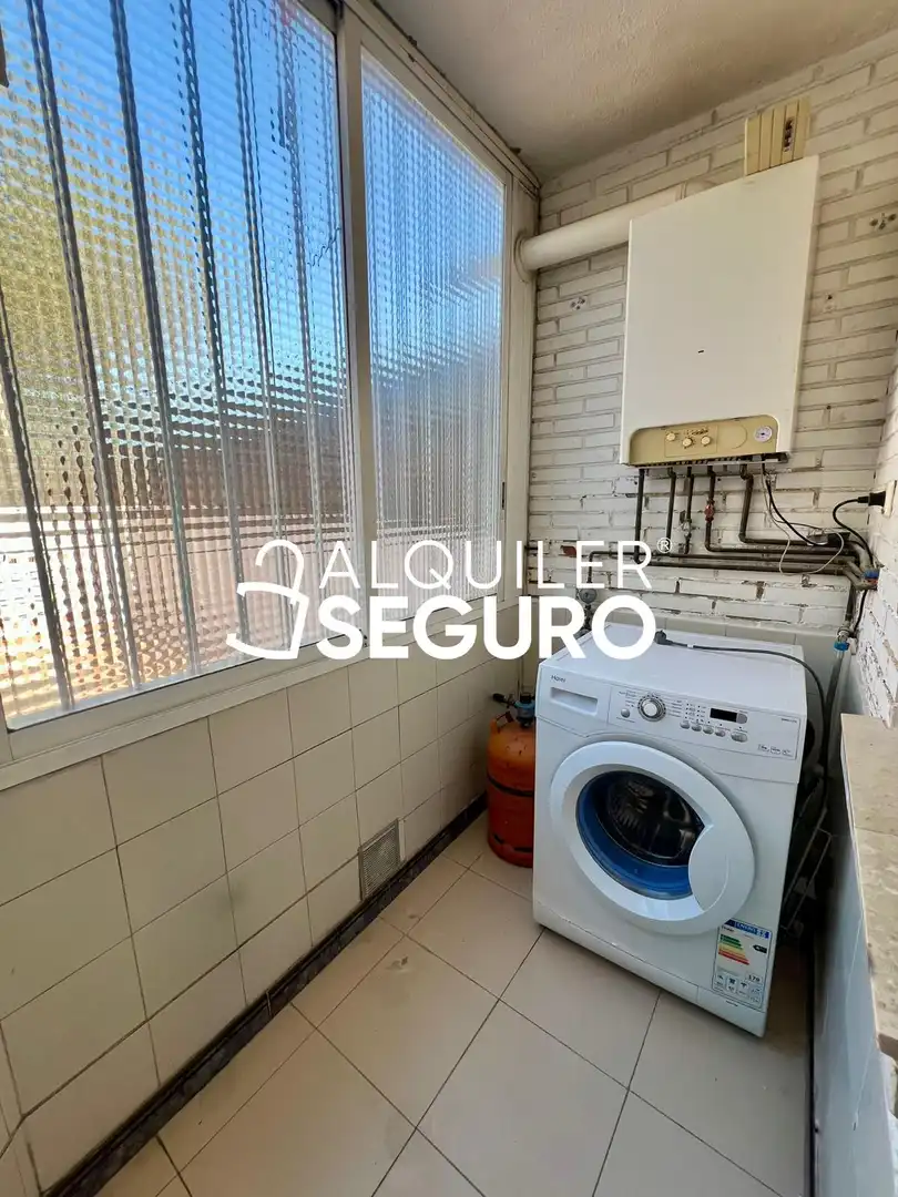 Exterior view of Houses for rent in Daganzo de Arriba  with Air Conditioner, Heating and Terrace
