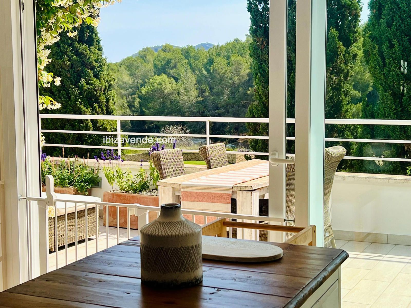 Flat for sale in Paris, Santa Eulària