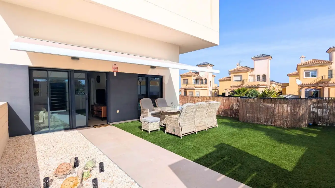 Terrassa de Planta baixa en venda en Algorfa amb Aire condicionat, Jardí privat i Terrassa