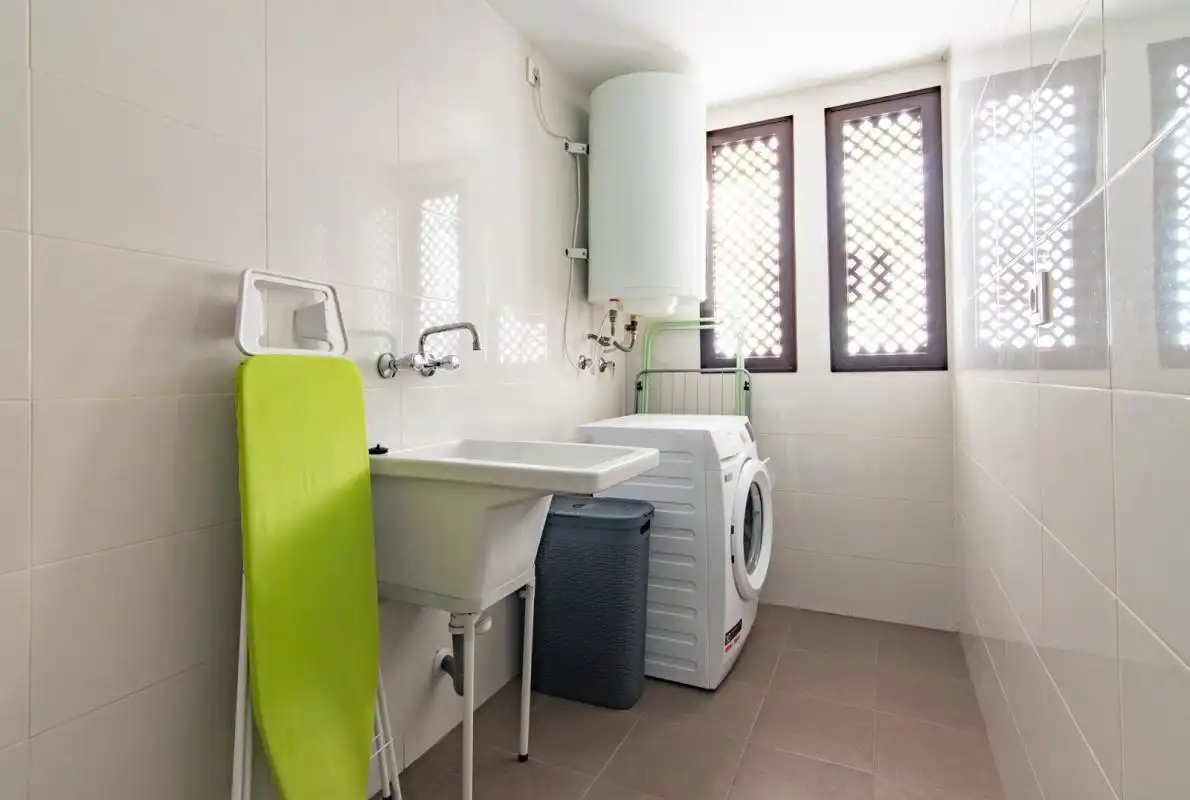 Bathroom of Flat for sale in Salobreña  with Air Conditioner, Heating and Private garden
