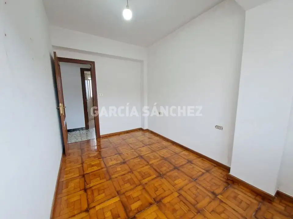 Schlafzimmer von Wohnung zum Verkauf in Boiro