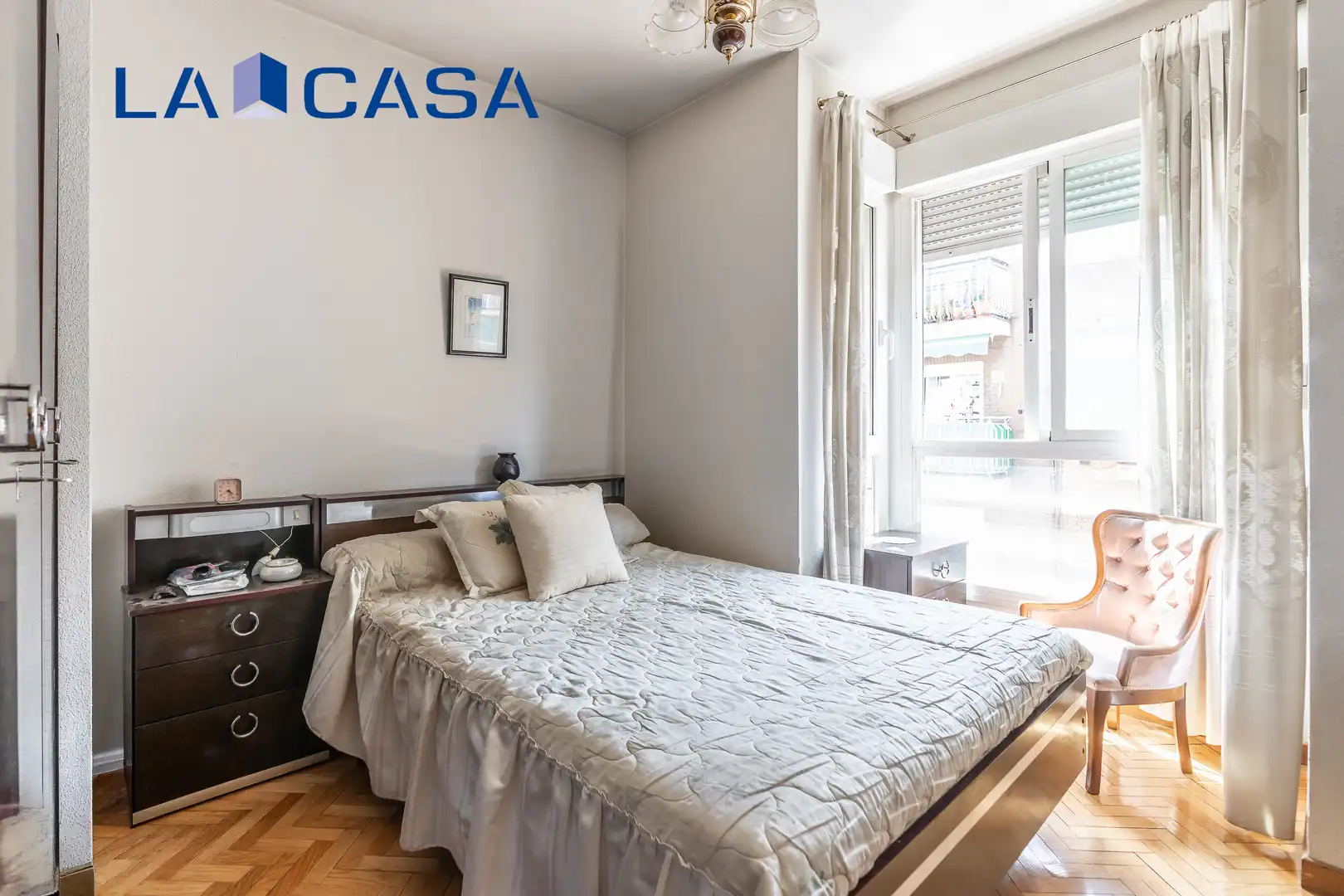 Habitación de Piso en venta en Madrid con Calefacción y Balcón
