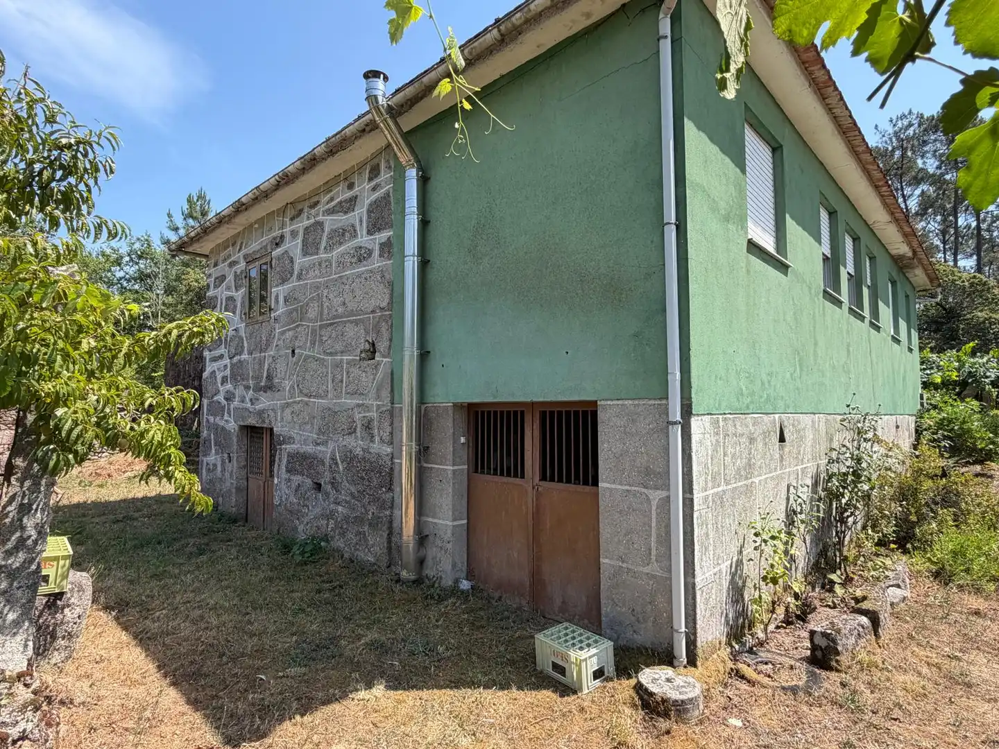Vista exterior de Casa o xalet en venda en Salvaterra de Miño amb Jardí privat i Parquet