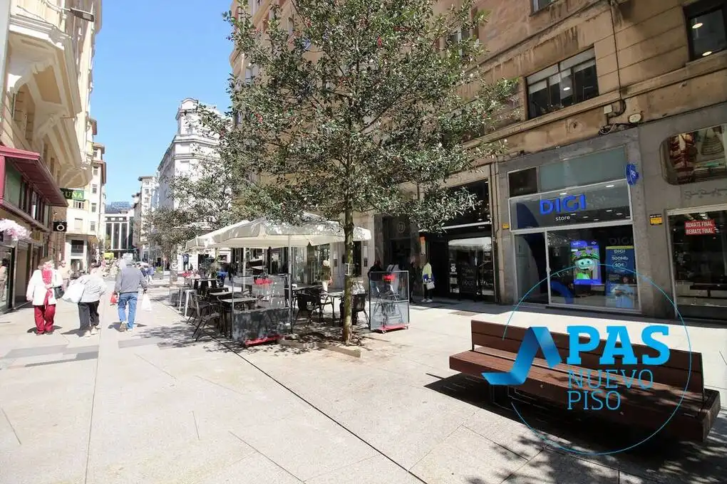 Piso en venta en Calle Lealtad, Centro - Ayuntamiento