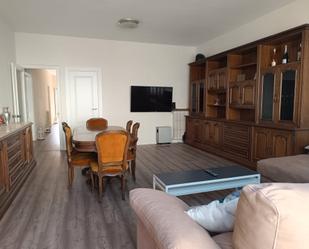 Living room of Single-family semi-detached for sale in Terrassa  with Parquet flooring, Terrace and Furnished