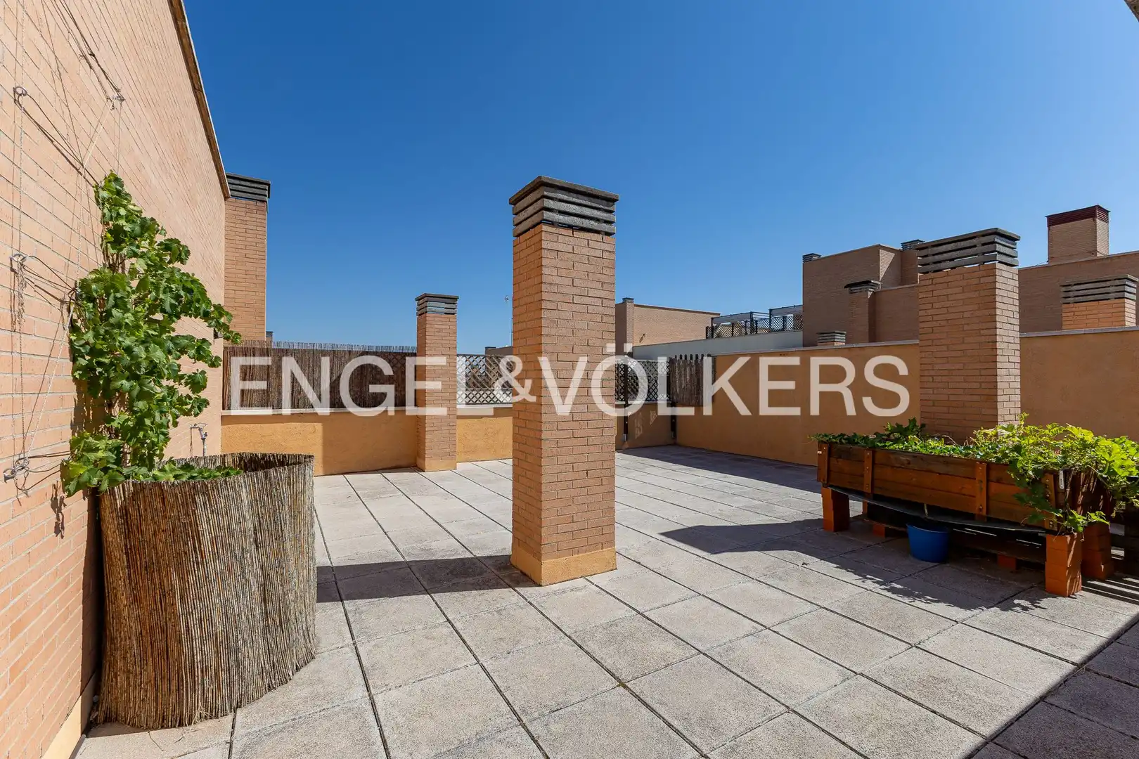 Terrassa de Dúplex de lloguer en Madrid amb Aire condicionat, Calefacció i Terrassa