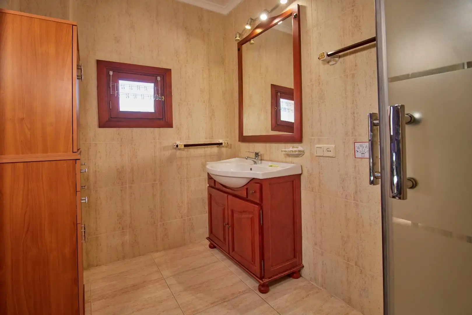 Baño de Finca rústica en venta en Llucmajor con Aire acondicionado, Jardín privado y Terraza