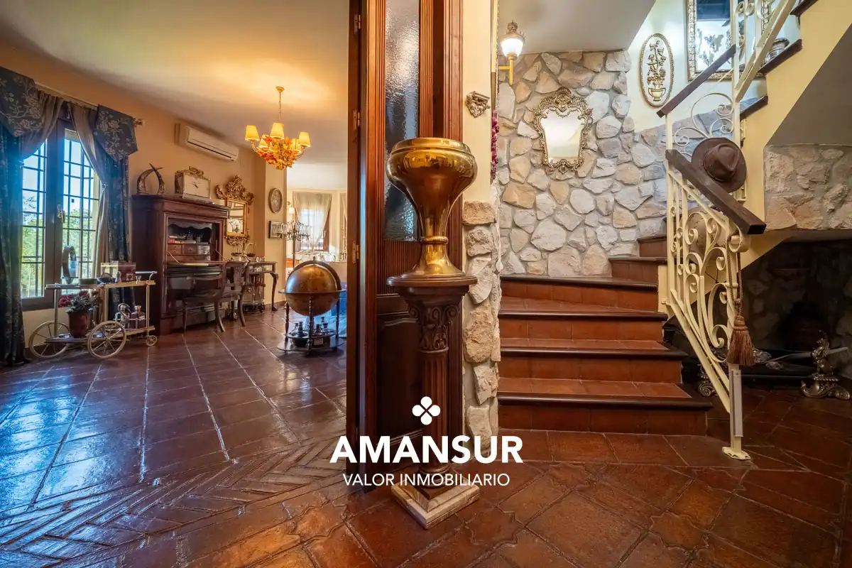 Chalet con piscina en venta en Avenida del Almendro, imagen 17