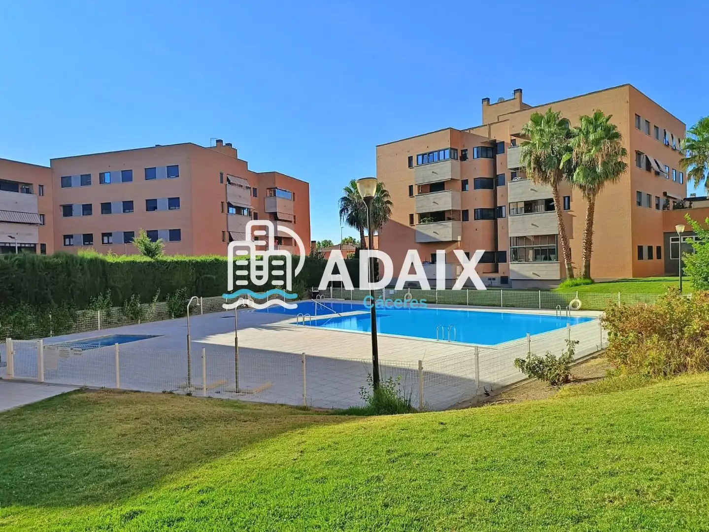 Jardí de Pis en venda en Cáceres amb Aire condicionat, Calefacció i Terrassa