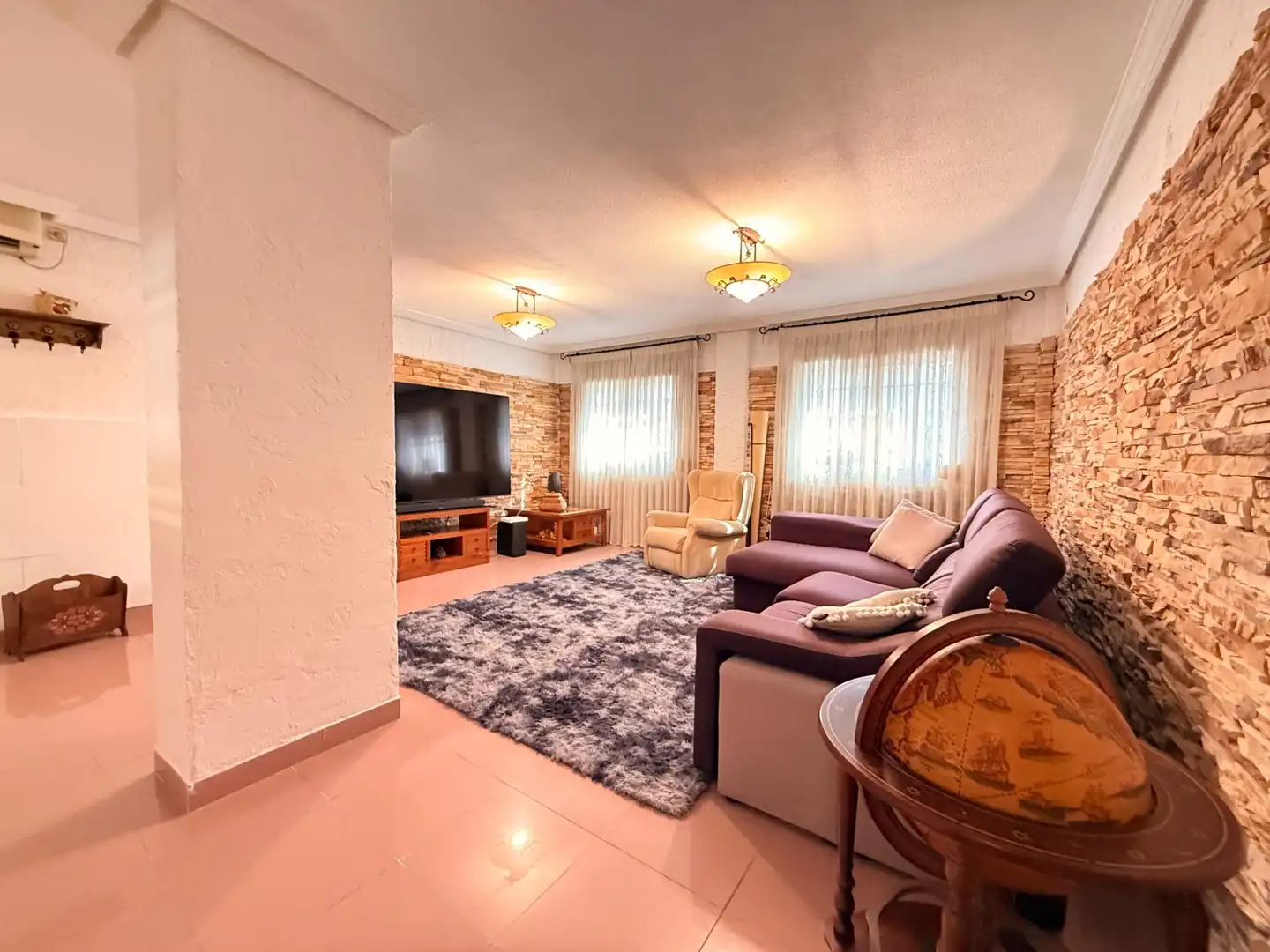 Living room of Houses for sale in Alicante / Alacant  with Air Conditioner, Heating and Terrace