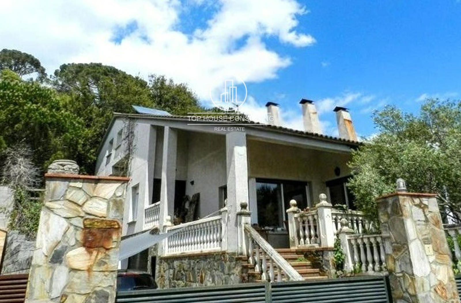 Exterior view of House or chalet for sale in Òrrius  with Air Conditioner, Heating and Terrace
