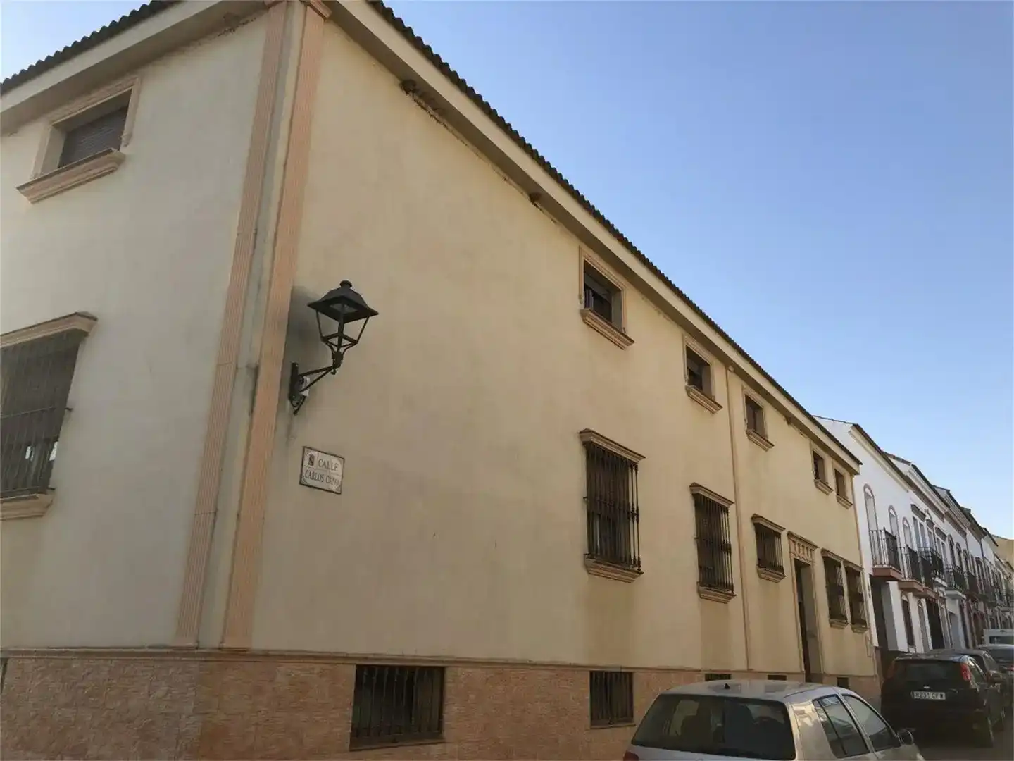 Vista exterior de Casa adosada en venda en Gibraleón amb Aire condicionat i Moblat