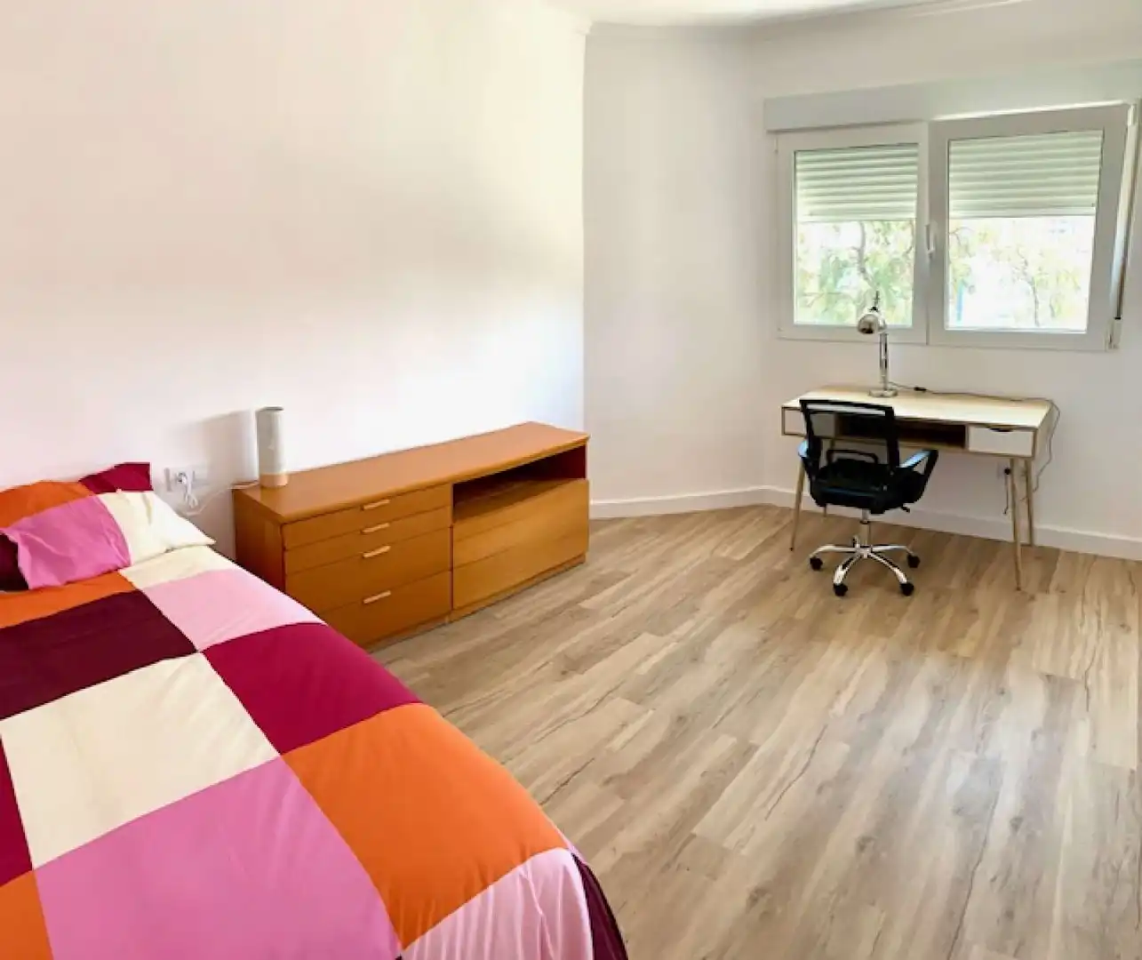 Schlafzimmer von Wohnung zur untervermieten in Cartagena mit Klimaanlage, Heizung und Terrasse