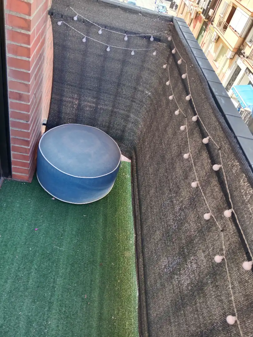 Piscina de Piso en venta en Huelva con Aire acondicionado, Amueblado y Horno