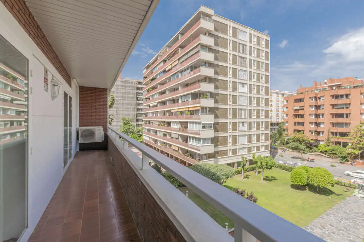 Pis amb piscina en venda a Les Corts, imagen 41