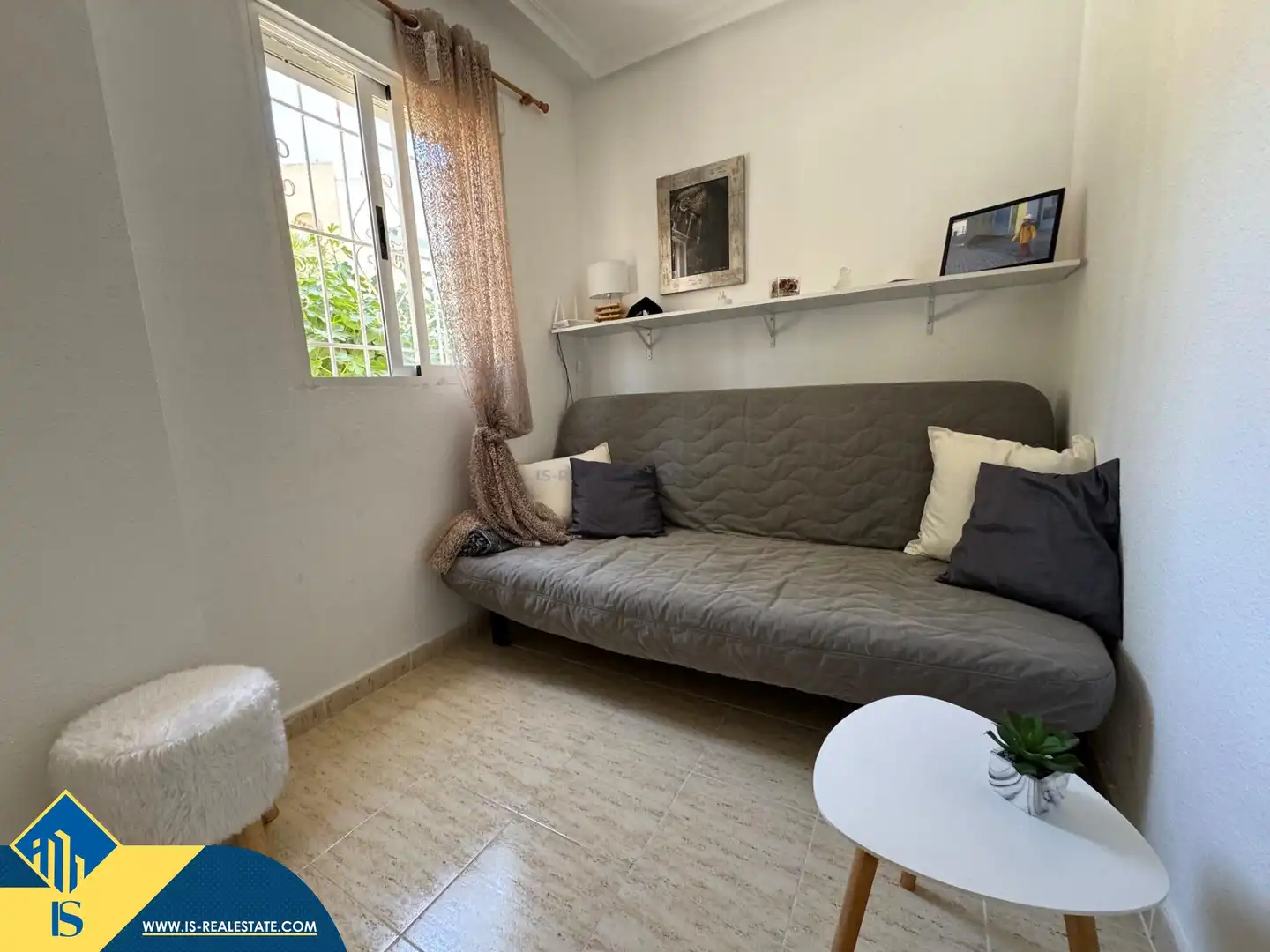 Sala d'estar de Casa o xalet en venda en Torrevieja amb Aire condicionat, Terrassa i Traster