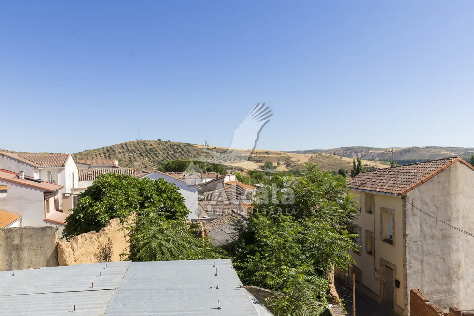 Vista exterior de Casa o xalet en venda en Espinosa de Henares amb Terrassa